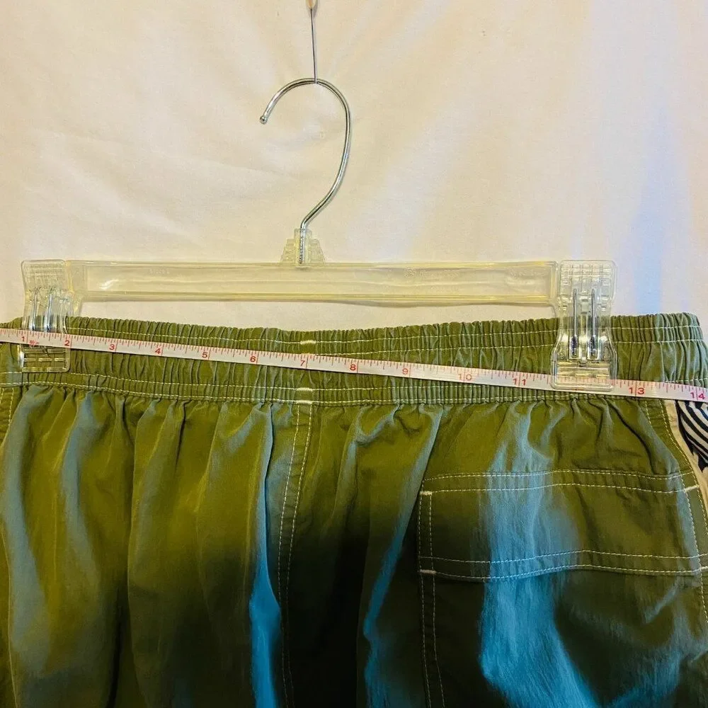 #4480 Speedo mens green swim board shorts size L
